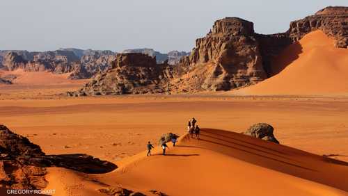 توقف حركة الطيران الدولي عبر مطار الجزائر الدولي منذ 10 أشهر