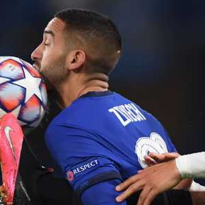 حكيم زياش في لقطة كروية