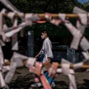 فيروس كورونا تحور لعدة سلالات منذ انتقاله من بؤرة تفشيه