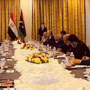 من اجتماعات الوفد المصري في طرابلس