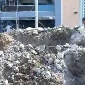 انفجاران يستهدفان مطار عدن