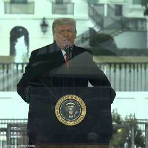 ترامب خلال حديثه أمام أنصاره