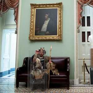 رجل الفراء من نيويورك ابن قاض بارز