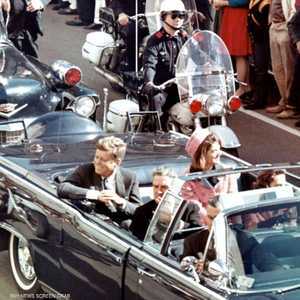 كينيدي اغتيل في وقت استقطاب سياسي وتوتر في الولايات المتحدة