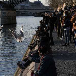 الفرنسيون في 2021.. ماذا ينتظرهم؟