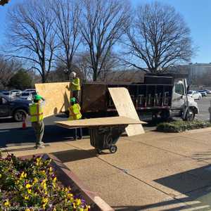 يتخوف أصحاب المحال التجارية من أعمال عنف متزامنه من تنصيب با