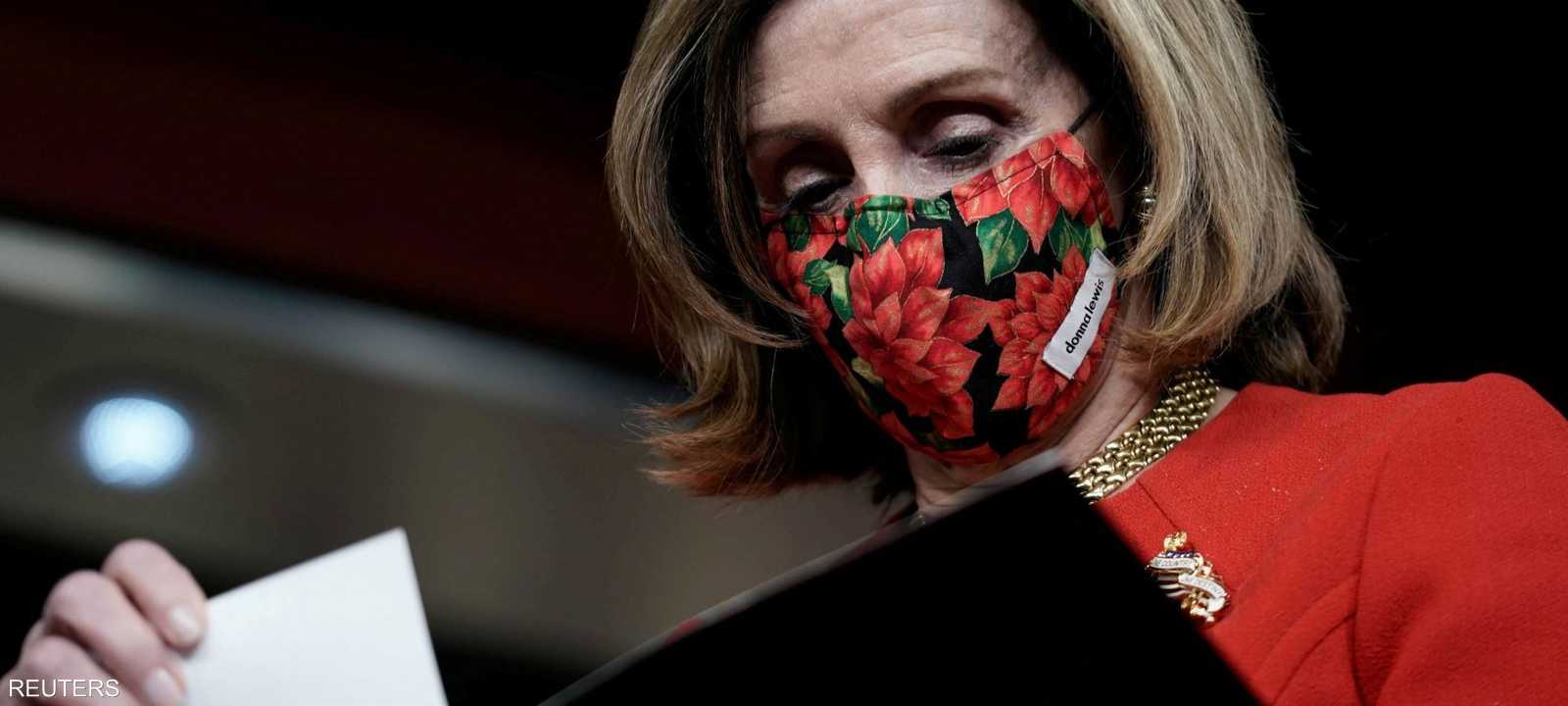 شهدت العلاقات بين ترامب ونانسي بيلوسي توترات شديدة