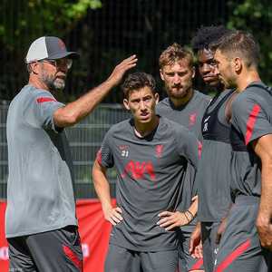 كلوب لم يثق بقدرات لعروسي