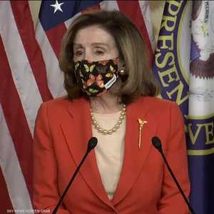 لحظة بكاء بيلوسي عند الحديث عن أحداث الكونغرس