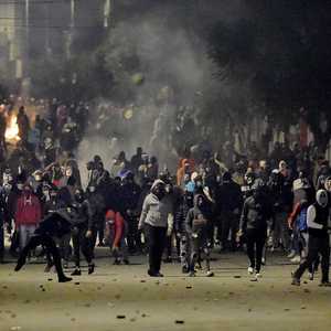 احتجاجات عنيفة في تونس