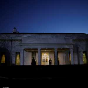 ترامب قضى ليلته الأخيرة منهمكا في آخر أعماله