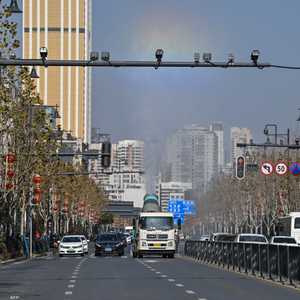 حركة المرور على شارع في ووهان