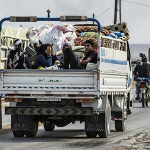 صورة أرشيفية لسوريين فروا من رأس العين