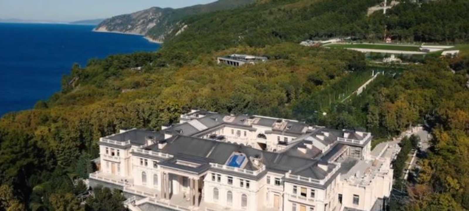 صورة قصر بوتين المطل على البحر الأسود.