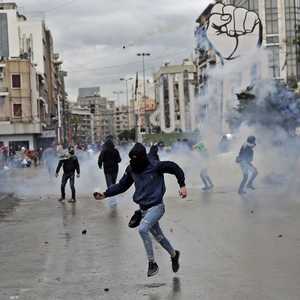 جانب من الاحتجاجات في مدينة طرابلس شمالي لبنان.