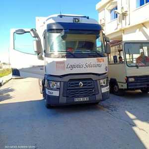 وصول اللقاح الروسي إلى الجزائر