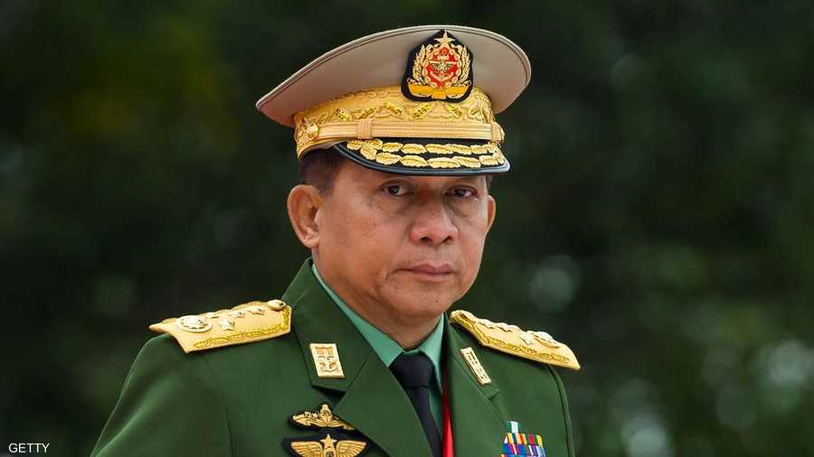 الجنرال مين أونغ هلاينغ تقلد رئاسة البلاد