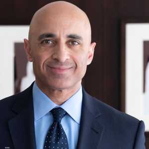 السفير الإماراتي لدى واشنطن يوسف العتيبة