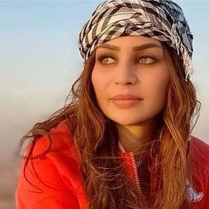 زينة كنجو وجدت مقتولة خنقا في منزلها الزوجي خنقا