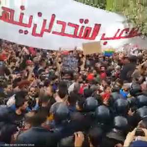 المحتجون وصلوا شارع الحبيب بورقيبة