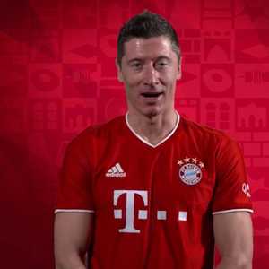 ليفاندوفسكي حاول التحدث بلغة جماهير الأهلي