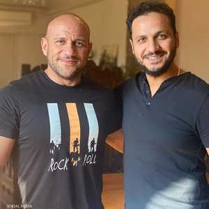 الفنان أحمد مكي والمخرج بيتر ميمي