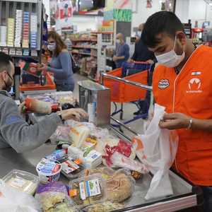 أرشيفية.. متجر في لبنان