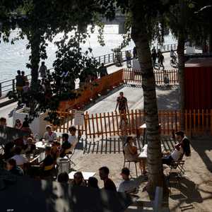 كيف أصبحت فرنسا ملاذا للتونسيين؟