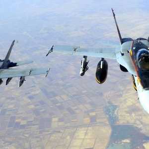 طائرات أميركية تشارك في عملية ضد داعش في العراق.