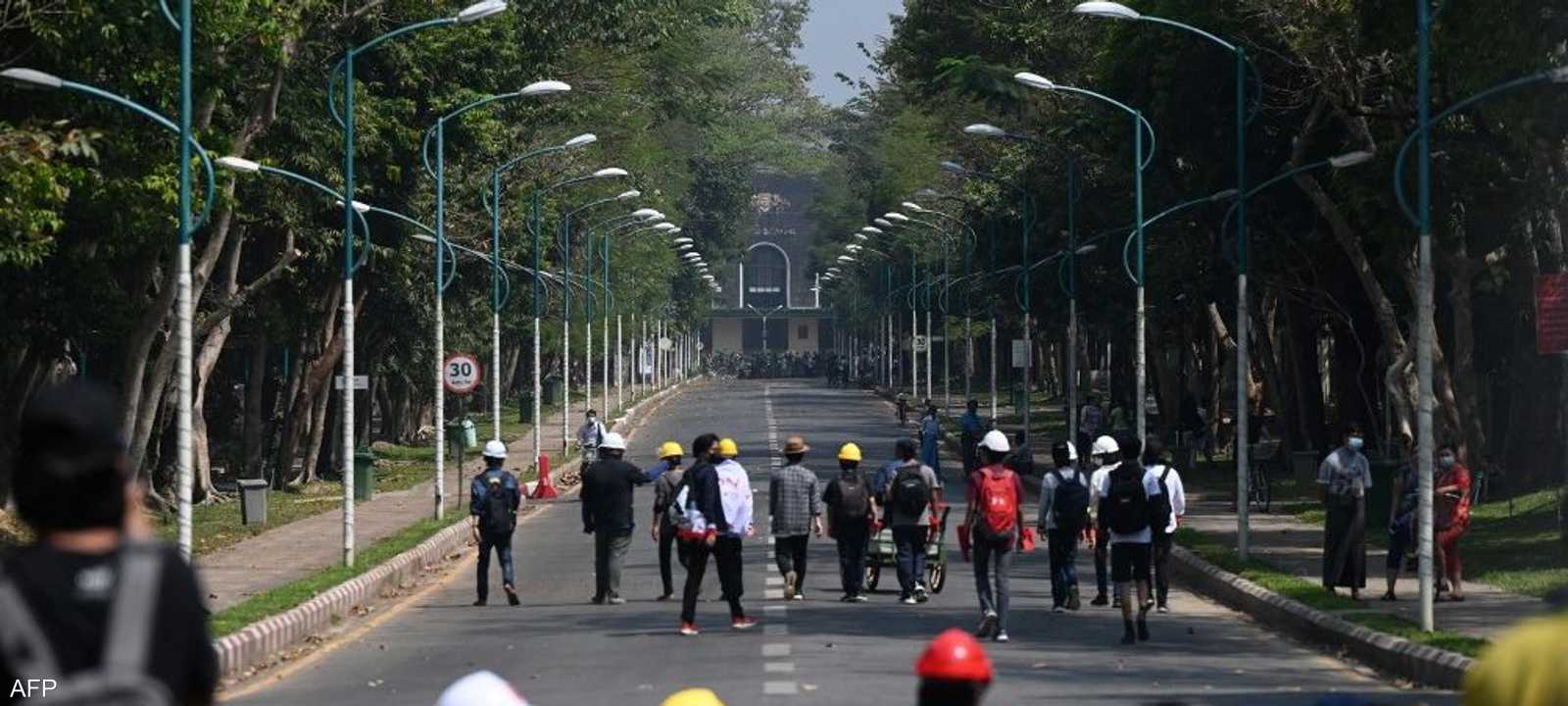الجيش في ميانمار قمع المظاهرات المناوئة له.