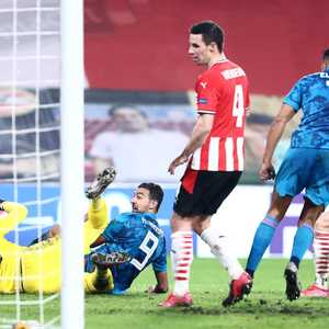 كوكا تابع رأسية العربي وسجل هدفا قاتلا