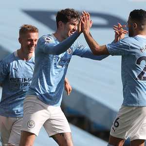 جون ستونز أحرز هدف السيتي الثاني بتمريرة من رياض محرز