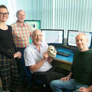 تجمع هذه الحفرية بين سمات شبيهة بالقردة وأخرى بالبشر