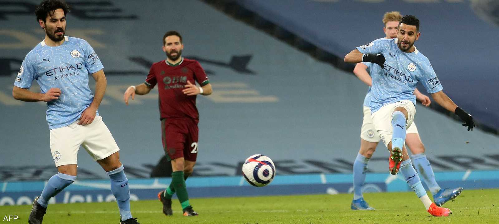 محرز سجل الهدف الثالث ببراعة