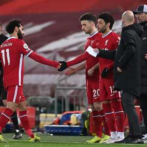 لحظة استبدال صلاح في مباراة الريدز وتشلسي