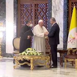 تنتظر البابا فرنسيس في أول زيارة تاريخية للعراق أيام حافلة