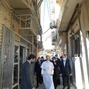 البابا في طريقه للقاء السيستاني