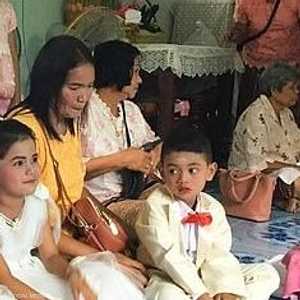 زفاف توأم في تايلندا