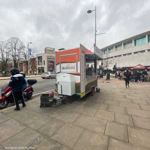 كشك بسيط يوفر القوت اليومي