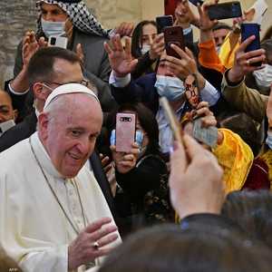 البابا فرانسيس داخل كنيسة الطاهرة الكبرى