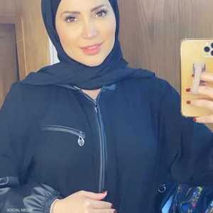 نسرين طافش وهي بالحجاب