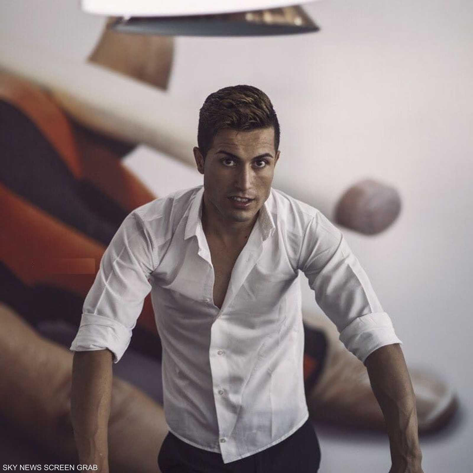 الشاب صار يعيش "النجومية"