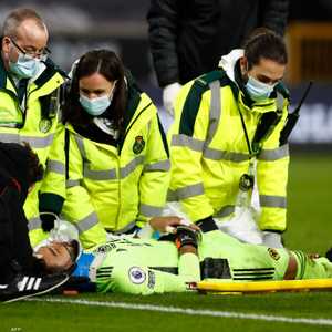 باتريسيو تعرض لإصابة مقلقة وغادر الملعب محمولا