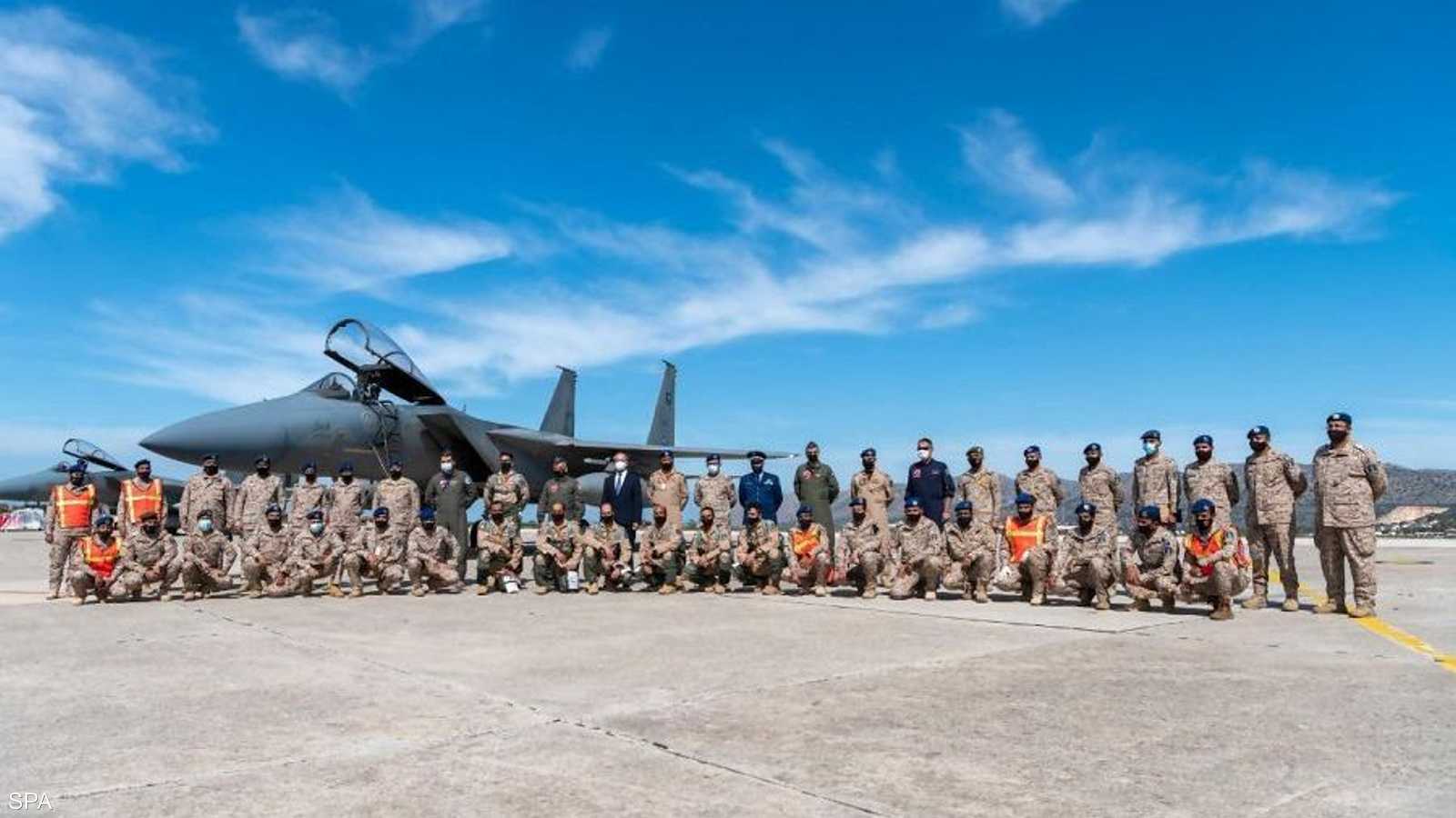 تمحورت مناورات التمرين على تنفيذ العديد من الطلعات الجوية