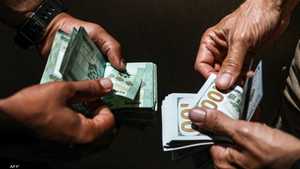 مصرف لبنان يبحث إجراءات لحد "تفلت" سعر صرف الدولار