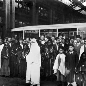 شيخي قال إن فرنسا انتهجت سلوكا إجراميا مع مثقفي الجزائر