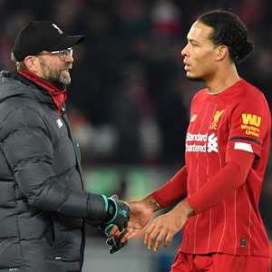 كلوب وفان دايك - أرشيفية