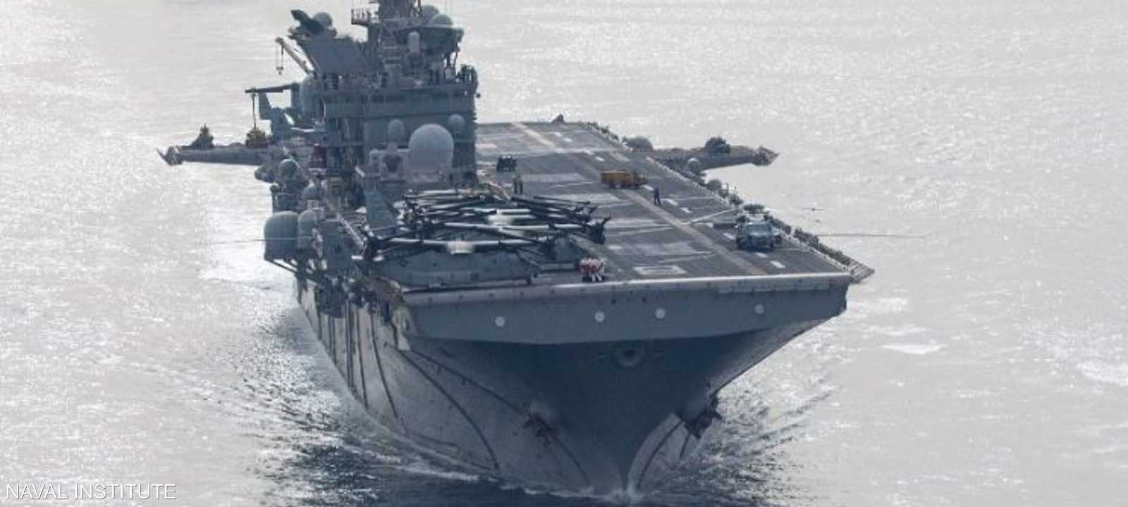 يو إس إس ماكين في الخليج العربي