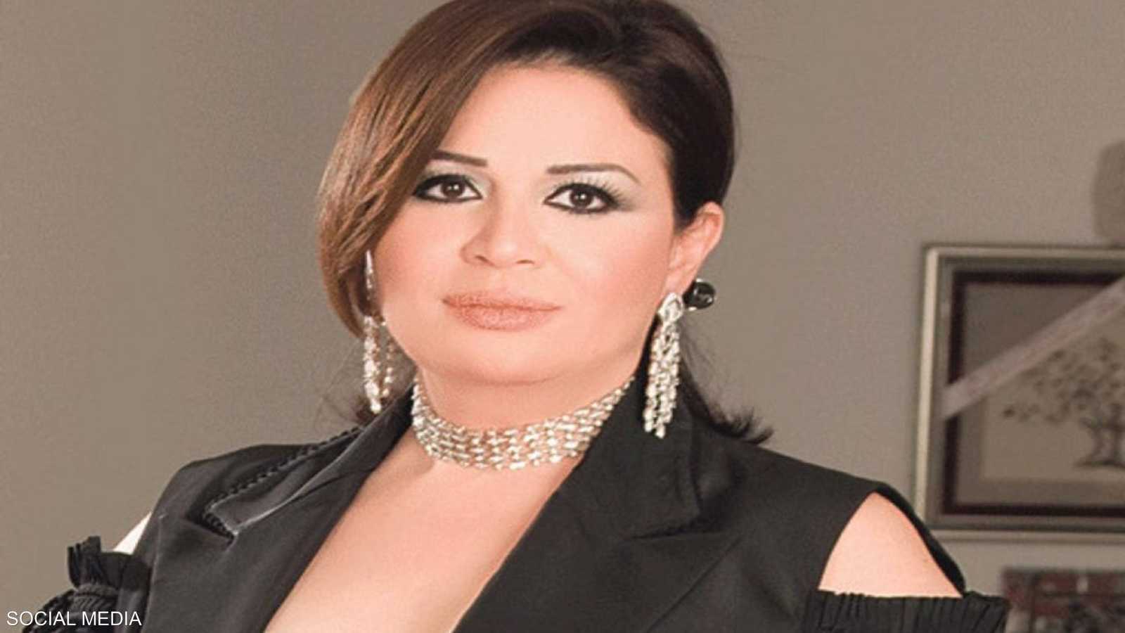 قول الفنانة إلهام شاهين إن دور الأم في حياتها كان كبيرا