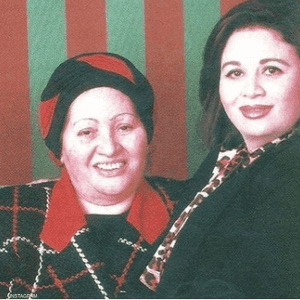 إلهام شاهين مع والدتها الراحلة